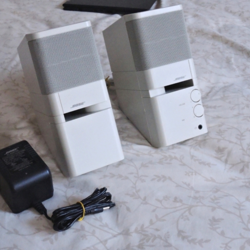Bose MediaMate Computer Speakers